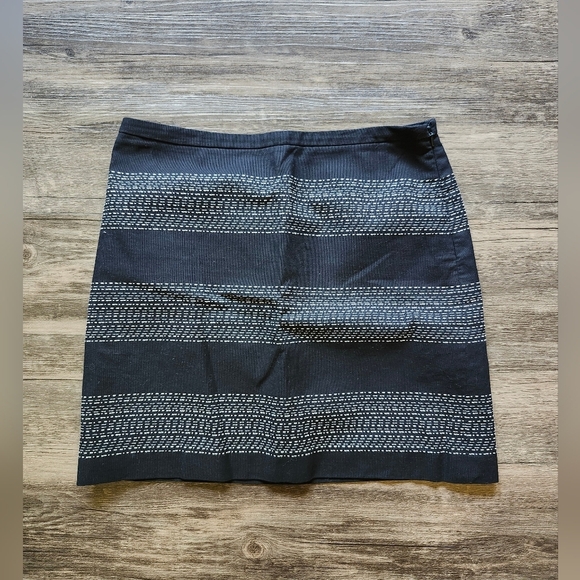 Ann Taylor LOFT Black and White Striped Mini Pencil Skirt - Picture 1 of 4